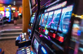 Dragon Tiger live dealer table on cuan123 slot mobile app